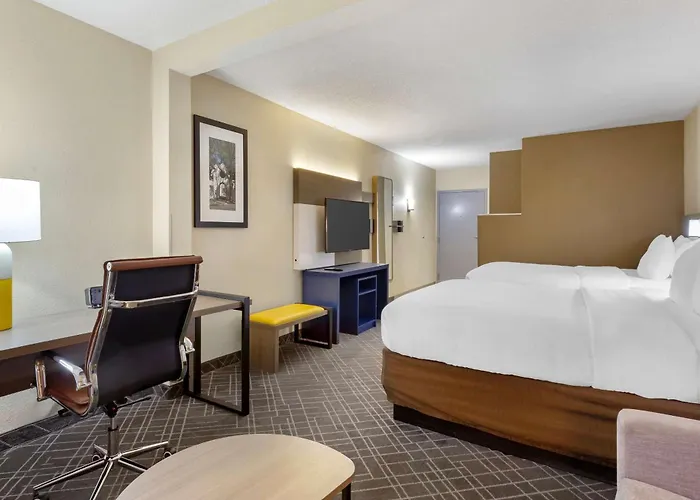 Hotel Comfort Hanes Mall