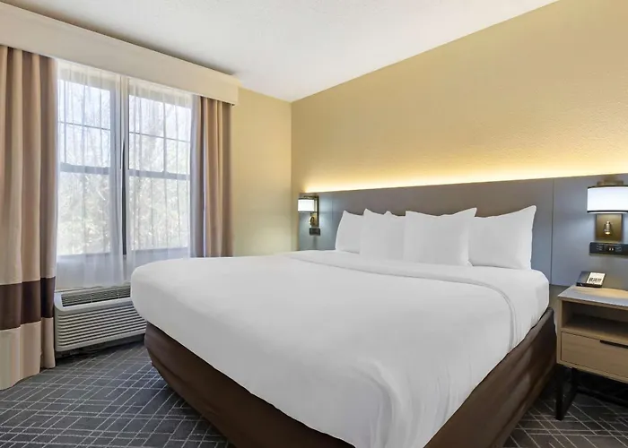 Comfort Hanes Mall Hotel Winston-Salem