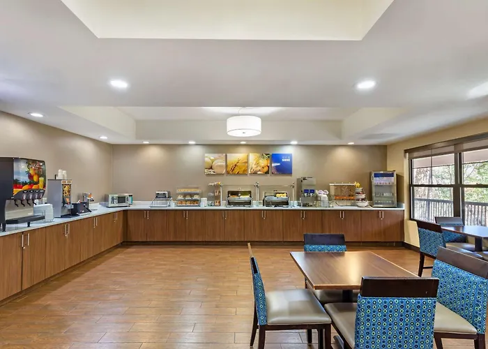 Hotel Comfort Hanes Mall