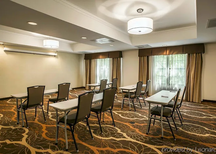 Hotel Comfort Hanes Mall