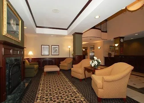 Comfort Hanes Mall 4*