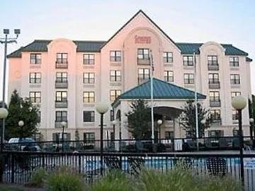 Comfort Hanes Mall Hotel 4*