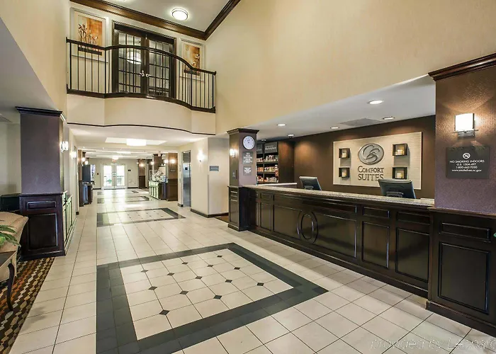 Hotel Comfort Hanes Mall 4*