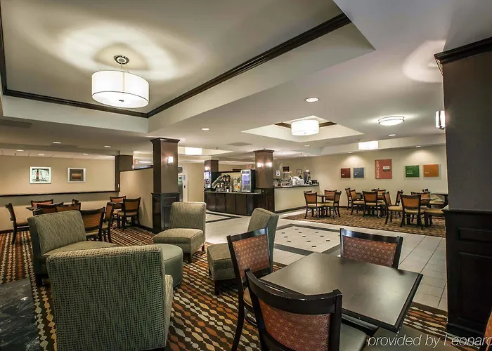Comfort Hanes Mall Hotel