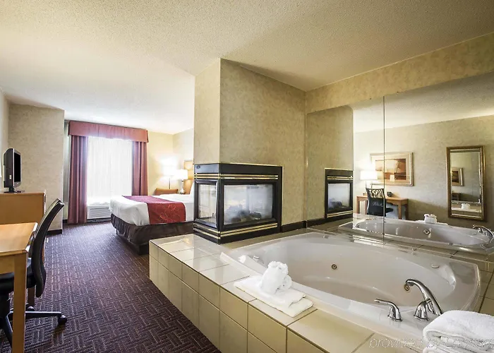 Hotel Comfort Hanes Mall 4*