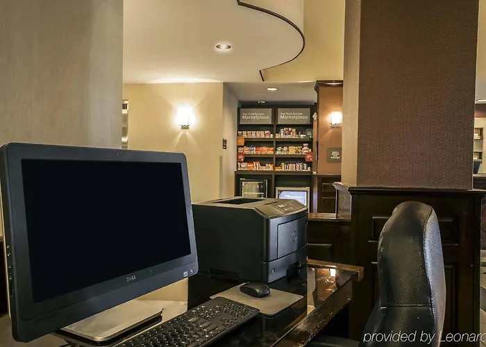 Comfort Hanes Mall Hotel