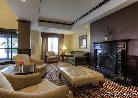 Hotel Comfort Hanes Mall 4*